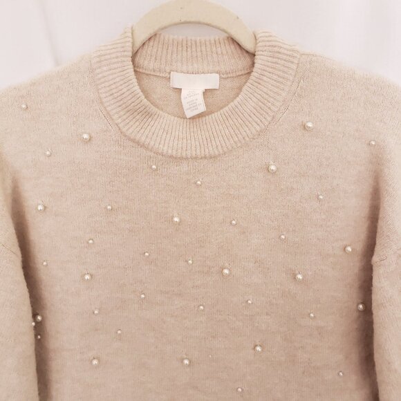H&M Beige Long Sleeve Comfy Pearl Round Neck Sweater Size Small - Picture 6 of 16